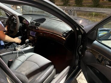 Mercedes-Benz: Mercedes-Benz E-Class: 2002 г., 3.2 л, Автомат, Бензин, Седан