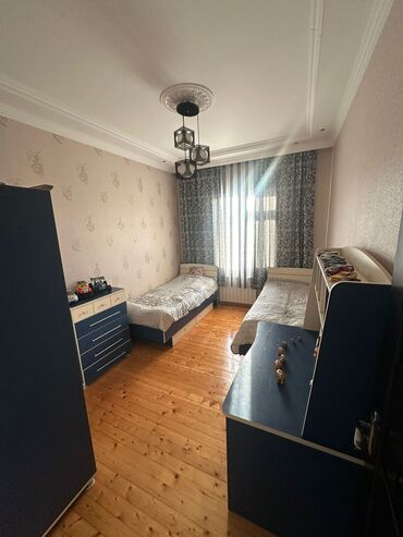 Bağ evlərinin satışı: Bakı, Corat, 200 kv. m, 5 otaqlı, Hovuzsuz, Kanalizasiya, Kombi, Qaz -da lalafo.az — 29 Bağ evlərinin satışı: Bakı, Corat, 200 kv. m, 5 otaqlı, Hovuzsuz, Kanalizasiya, Kombi, Qaz — 29