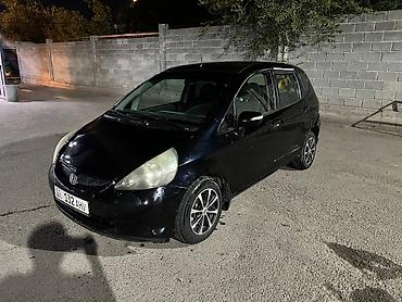 Honda Jazz: 2006 г., 1.3 л, Вариатор, Бензин, Хэтчбэк
