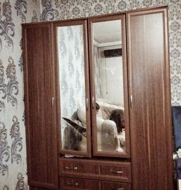 i̇şqaf: Qarderob, paltar dolabı