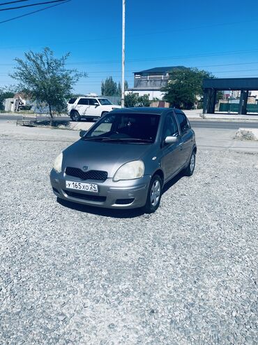 Toyota: Toyota Vitz: 2003 г., 1.3 л, Вариатор, Бензин