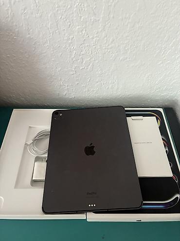 Планшет, Apple, память 256 ГБ, 13" - 14", 5G, Б/у, цвет - Черный