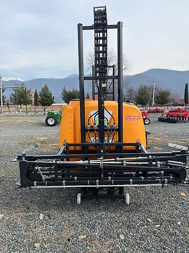 kotanlar traktor: Çiləyici 1 tonluq. Türkiyənin çox keyfiyyətli Öntar firmasıdır. 4 — 2