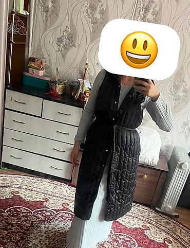желетки: Продаю вещи в отличном состоянии Любая вещь за 200 Желетка черная — 4