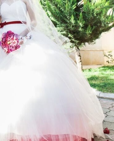 русскоязычная няня: Свадебные платья