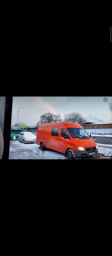домик на колесо: Легкий грузовик, Mercedes-Benz, Дубль