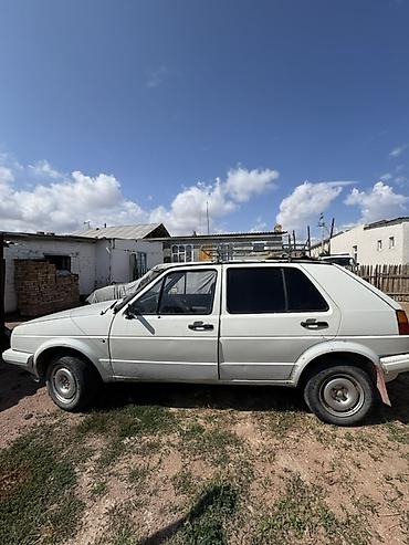 jac t9: Volkswagen Golf: 1986 г., 1.3 л, Механика, Бензин, Хэтчбэк — 1