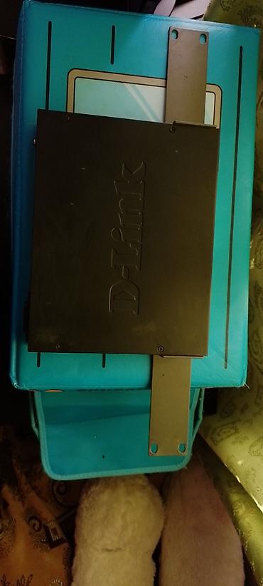 Modemlər və şəbəkə avadanlıqları: D-Link xStack DES-3200-10 idarəolunan switch - Model: DES-3200-10 — 4