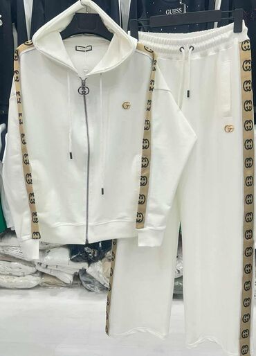 Gornji i donji deo: Karl Lagerfeld komplet trenerke – original model - Gornji deo: duks — 12