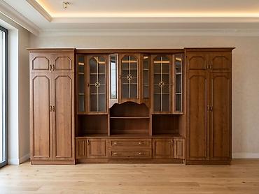 mebel stullar: Klassik üslubda mebel dəsti

- Material: lamınat — 2