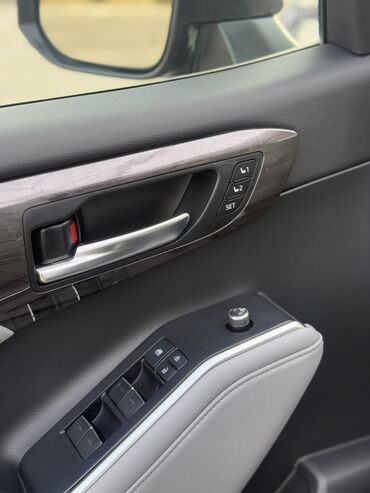 Toyota: Toyota Highlander: 2021 г., 3.5 л, Типтроник, Бензин, Внедорожник — 10