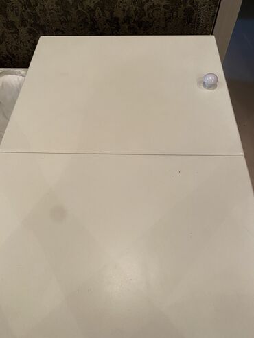 Beşiklər: Qız üçün, İşlənmiş, Dördbucaq, Beşik, Dəstsiz, Matrassız, Yellənmə mexanizmsiz — 9