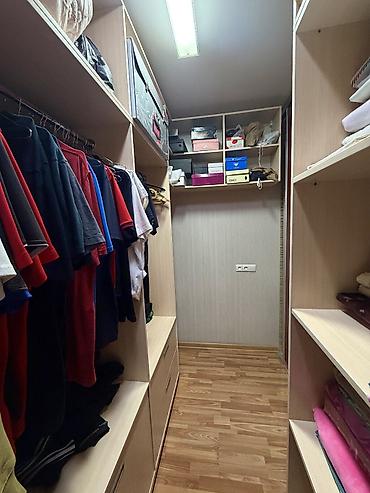 гараж: 200 м², 4 комнаты, Без животных — 7
