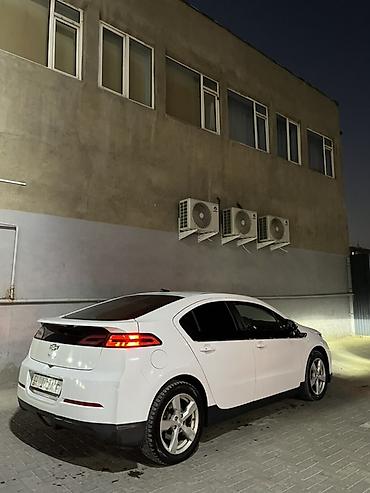 byd qin pro ev: Chevrolet Volt: 2013 г., 1.4 л, Вариатор, Гибрид, Хэтчбэк — 7