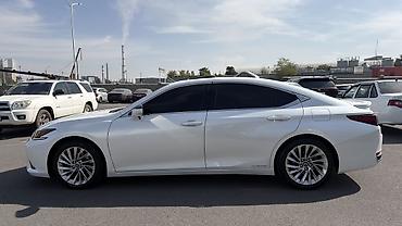 Lexus: Lexus ES: 2019 г., 2.5 л, Вариатор, Гибрид, Седан — 8