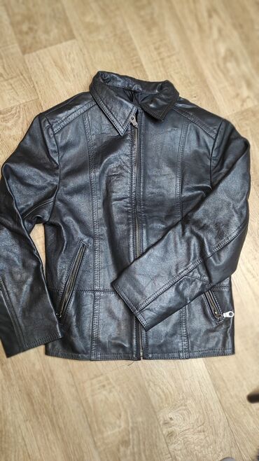 куртки кожаные: Б/у детская кожаная куртка на 10-12 лет (мальчик /девочка )