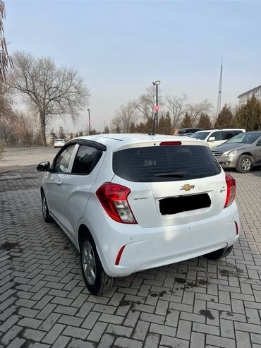 Chevrolet: Chevrolet Spark: 2016 г., 1 л, Автомат, Бензин — 3