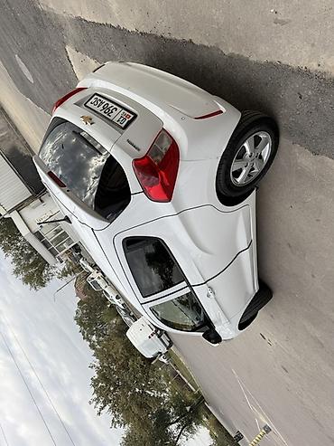 спарк в аренду: Chevrolet Spark: 2020 г., 1 л, Автомат, Бензин, Хэтчбэк — 4