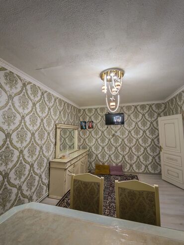 Həyət evləri və villaların satışı: 3 otaqlı, 90 kv. m, Kredit yoxdur, Orta təmir — 8