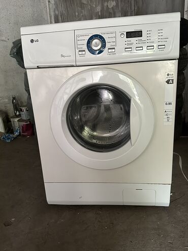 продаю стиральную машину lg: Стиральная машина LG, Б/у, Автомат, До 5 кг, Компактная