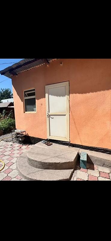 ош жилой дом: 4 м², 4 комнаты, Без подселения — 1