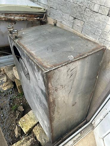 бак для воды в квартиру: Paslanmayan poladdan hazırlanmış kvadrat formalı metal çən. uzunluq — 5