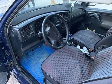 лак на авто: Volkswagen Golf Variant: 1995 г., 1.4 л, Механика, Бензин, Универсал — 6