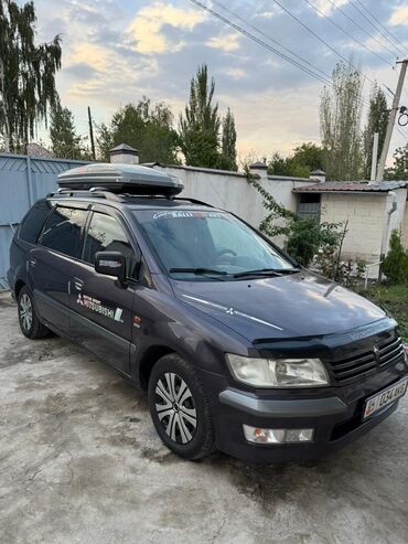 Mitsubishi Space Wagon: 1999 г., 2.4 л, Автомат, Бензин, Вэн/Минивэн