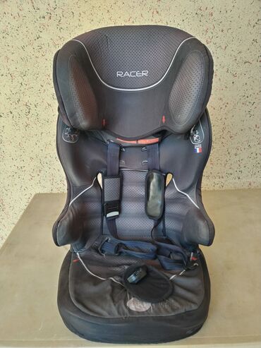 вкладышь в автокресло: RACER brendinə məxsus qara rəngli uşaq avtomobil oturacağı. Oturacaq