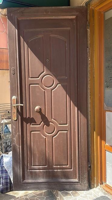 Qapılar və aksessuarlar: İşlənmiş Giriş qapısı 90x200 sm Ünvandan götürmə — 2