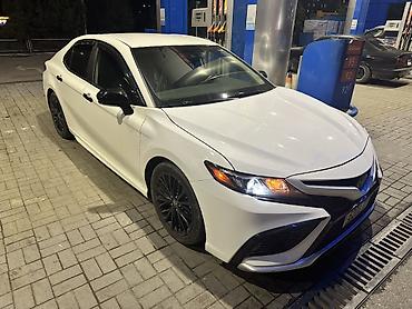 Продажа авто: Toyota Camry: 2022 г., Седан — 2