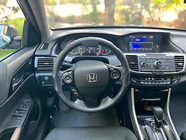 2016: Honda Accord: 2017 г., Автомат, Бензин, Седан — 5