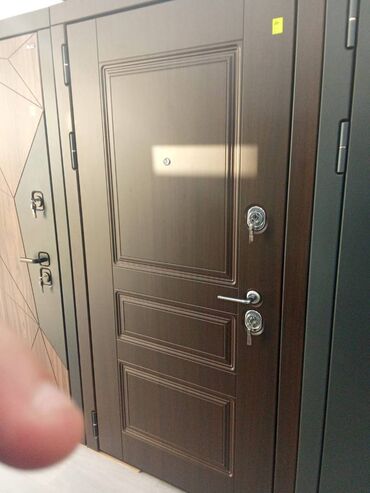 Giriş qapıları: Zəfər Qapı Mağazası Otaq və seyf qapılarının topdan və pərakəndə — 10