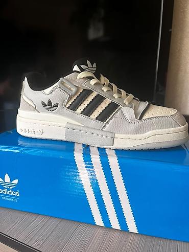 on cloud: Кроссовки Adidas Originals - Модель: низкие кроссовки в ретро-стиле с — 1
