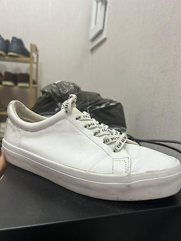 Кроссовки и спортивная обувь: Bershka, Размер: 39, цвет - Белый, Б/у — 3