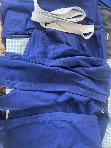 свободные штаны: Кимоно (BJJ) синего цвета с белым поясом. - Комплектация: куртка — 1