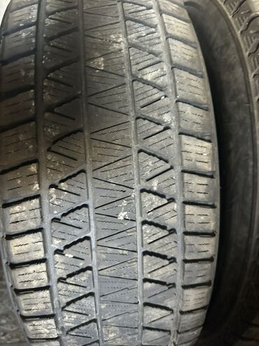 Шины: Шины 225 / 65 / R 17, Зима, Б/у, Комплект, Легковые, Bridgestone