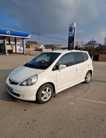 Honda: Honda Fit: 2004 г., 1.5 л, Типтроник, Бензин