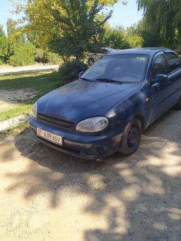 шины на ваз: Chevrolet Lanos, темно-синий седан. Основные особенности: - Кузов