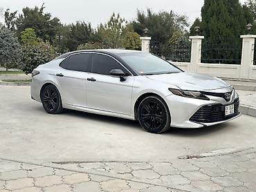camry 55 exclusive: Toyota Camry: 2019 г., 2.5 л, Вариатор, Гибрид, Седан — 1
