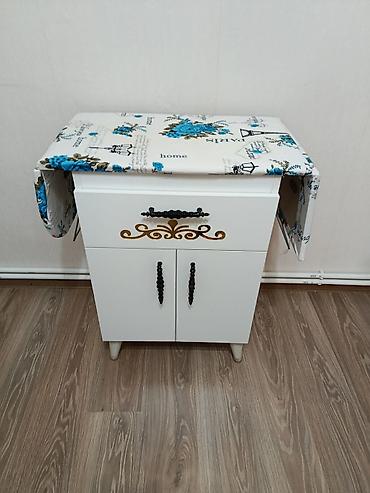 Çoxfunksiyalı ütü masası-konsol - Üst hissəsi qatlanan ütü masası