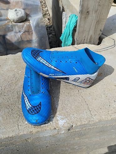 стеный часы: Продаются синие футбольные сороконожки Nike Air Zoom. Отлично подойдут — 2