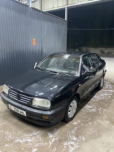 camry 80: Volkswagen Vento: 1993 г., 1.8 л, Механика, Бензин, Седан — 1