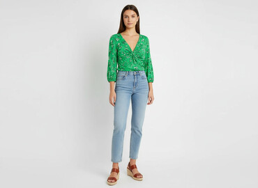 modne bluzki plus size: Жіноча блуза, розмір S