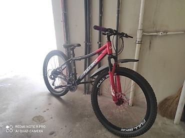velosiped 28: FullBike dağ velosipedi - Rəng: qara/qırmızı ikirəngli çərçivə — 1