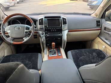 Toyota: Toyota Land Cruiser: 2012 г., 4.6 л, Автомат, Бензин, Внедорожник — 5