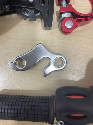 Velosiped ehtiyyat hissələri: Velosiped üçün komplekt hissələr Satışda yol/dağ velosipedləri üçün — 7