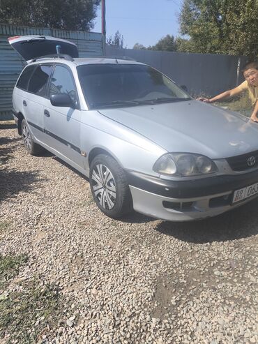 продажа хонда жаз: Toyota Avensis: 2000 г., 1.6 л, Механика, Бензин, Универсал