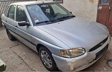 haube: REZERNI TOCAK ZA FORD ESCORT | FORD velika ponuda delova Na prodaju — 1