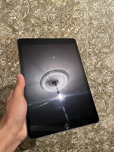 telefon iphone 13: Apple iPad planşet İpad 9 64 gb pubg 60 fps birdene olsun cızıq bele — 3